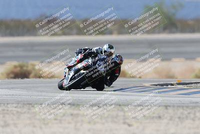media/Oct-05-2025-CVMA (Sun) [[beeef4f201]]/Race 2-Supersport Middleweight/